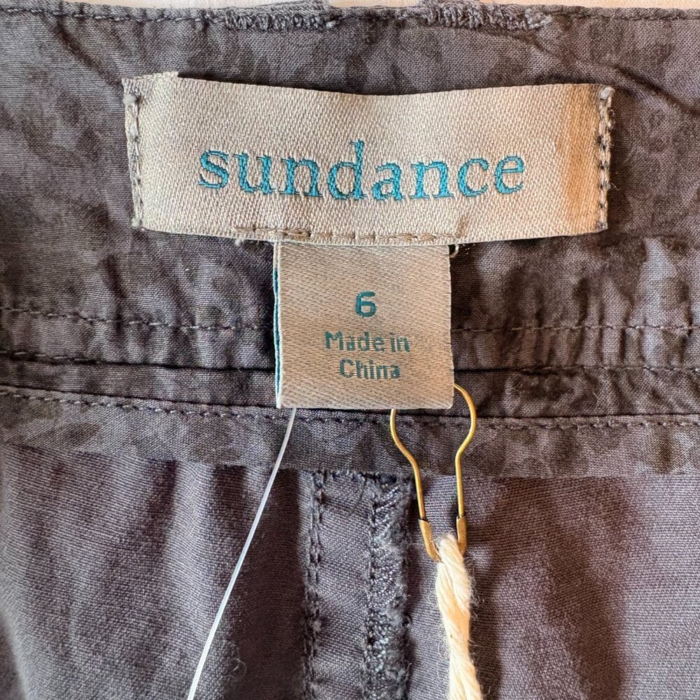 ✨ STUNNING & RARE! NWT Sundance Floral Embroidered Boho Utility Pants – Size 6 ✨ - Picture 3 of 10